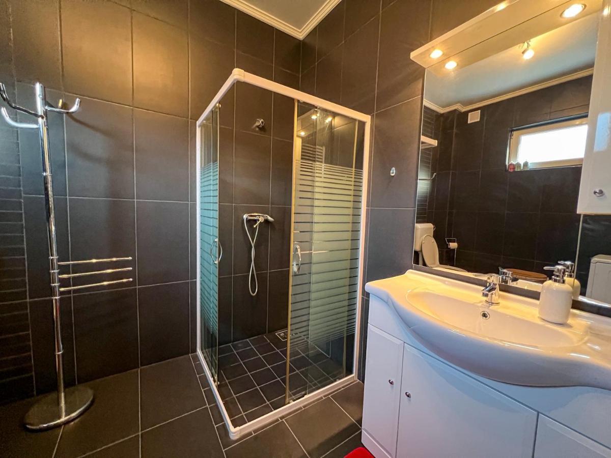 Sunnyside Apartmanhaz Zalakaros Esterno foto